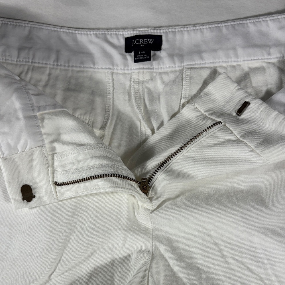 J. Crew womens white basic flat front 5" inseam Bermuda shorts - size 14 - Picture 5 of 10